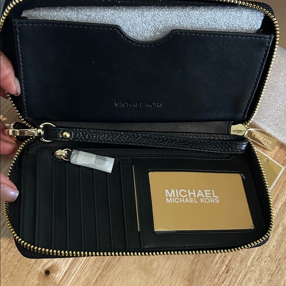 Michael Kors - Picture 5 of 5